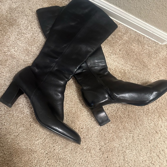 Ann Taylor boots size 8 1/2 UEC - Picture 1 of 9